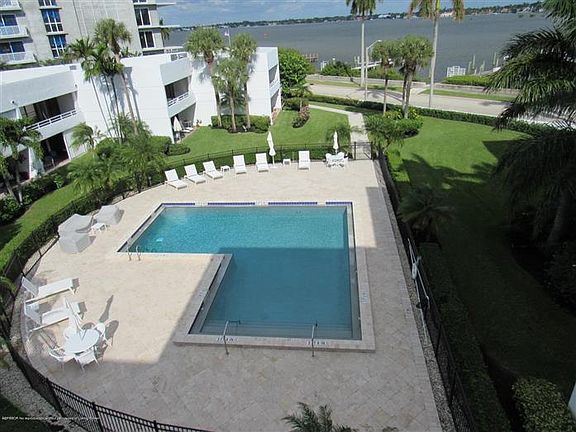 2nd image of 3701 S Flagler Dr APT B403