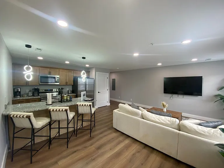 2209 Highland Ave — Photo 26