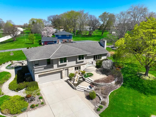 12650 Wrayburn ROAD, Elm Grove, WI 53122