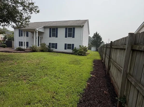 6391 Waterdale Ct, Bealeton, VA 22712