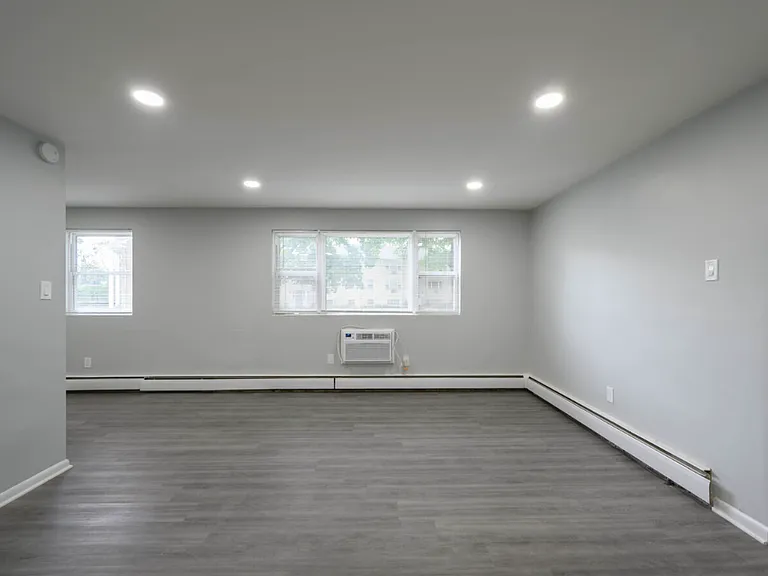 3315 Old Capitol Trl #K10 — Photo 8