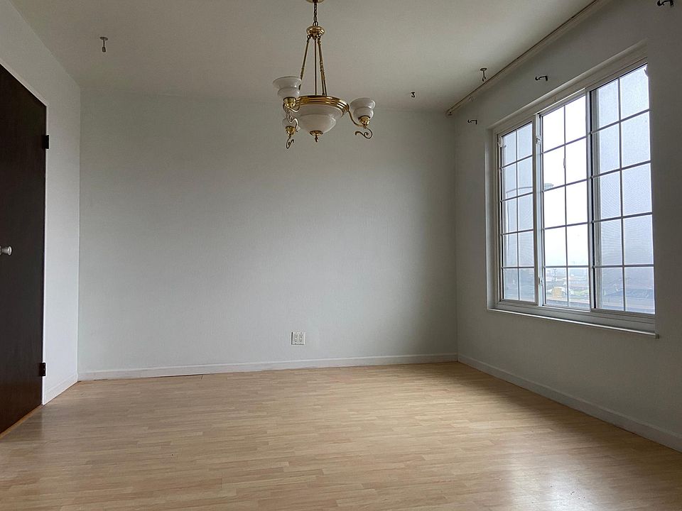 1st image of 456 Higate Dr