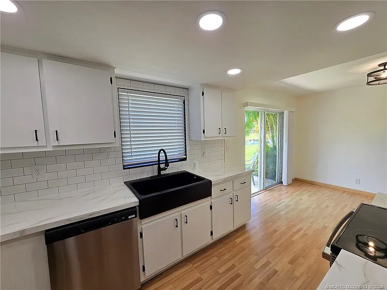 2648 Rockcrest Ct — Photo 35