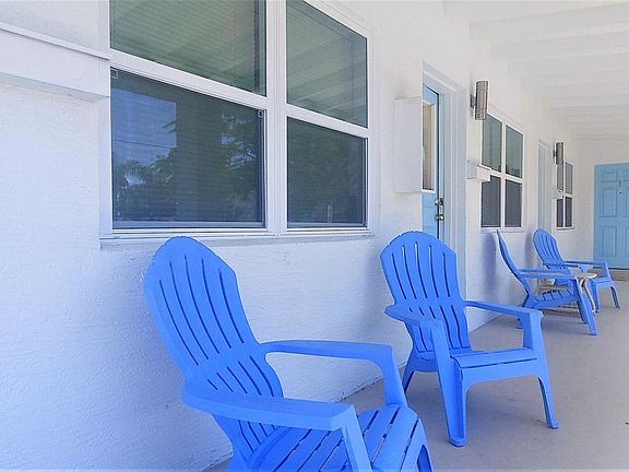 5th image of 2400 Park Ave APT 2