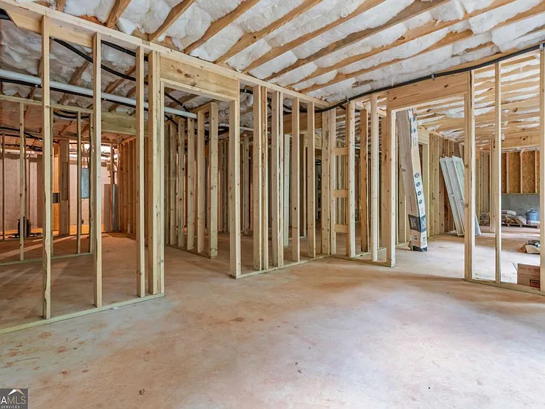 380 Ansley Dr — Photo 25