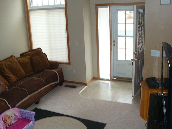 4th image of 10092 Pleasure Creek Cir NE