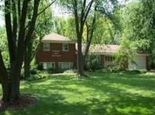26W309 Marion Ave, Wheaton, IL 60187