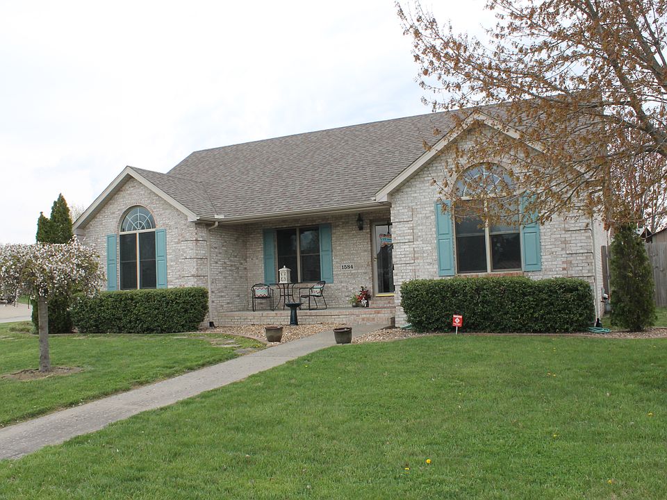 1st image of 1584 Boxwood Dr