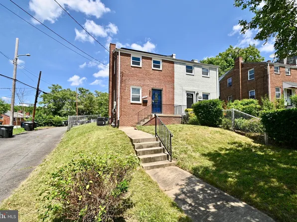 4310 G St SE, Washington, DC 20019