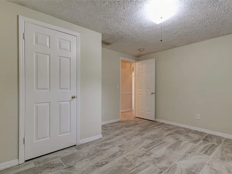 10406 Reclinata Ln — Photo 34