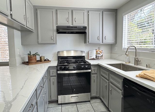 1st image of 2729 Amberwood Dr
