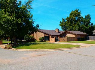 7013 Lakepointe Dr, Oklahoma City, OK 73116