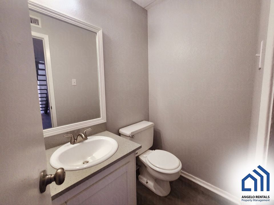 Cross Keys Apartments 1222 S Abe St San Angelo TX Zillow