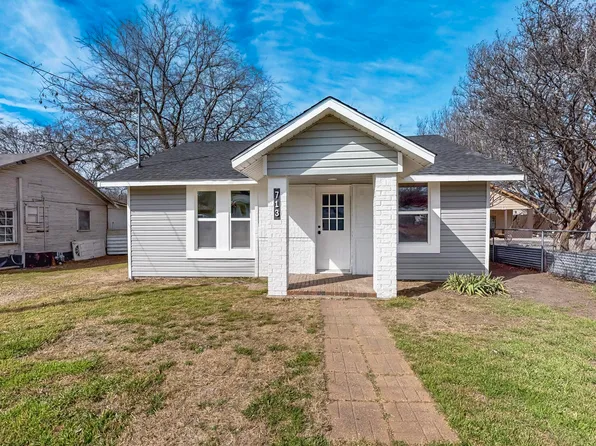 713 N Bradshaw St, Denton, TX 76209