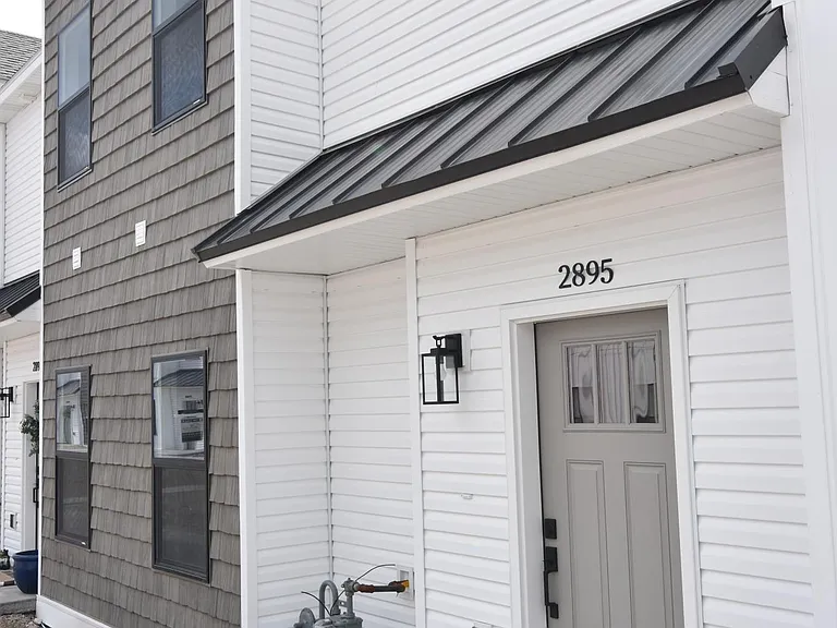 2895 Homewood Dr — Photo 4