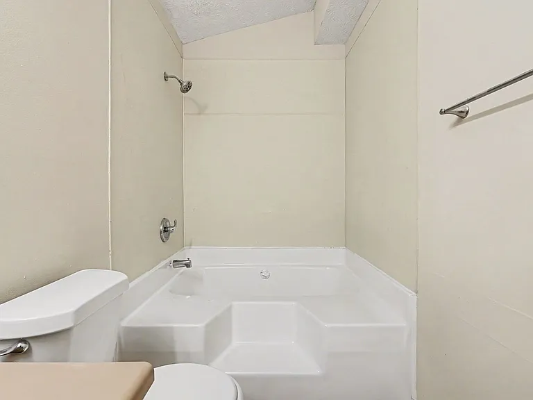 3787 River Ridge Ct — Photo 11