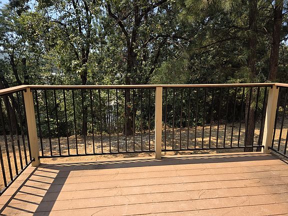 3rd image of 1000 Pinetop Cir