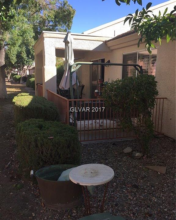 2nd image of 495 Hidden Garden Pl