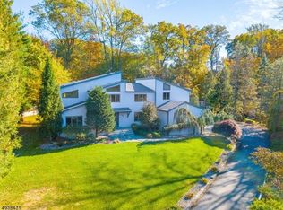 6 Skytop Dr, Denville, NJ