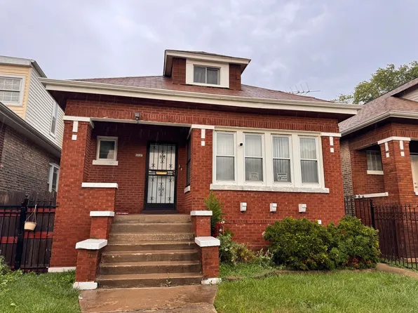 7153 S Artesian Ave, Chicago, IL 60629