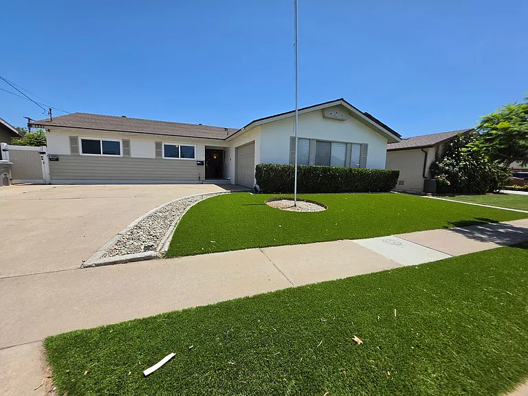 1319 Thermal Ave — Photo 34