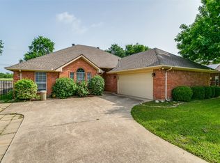 531 Beasley Dr, Lewisville, TX 75057