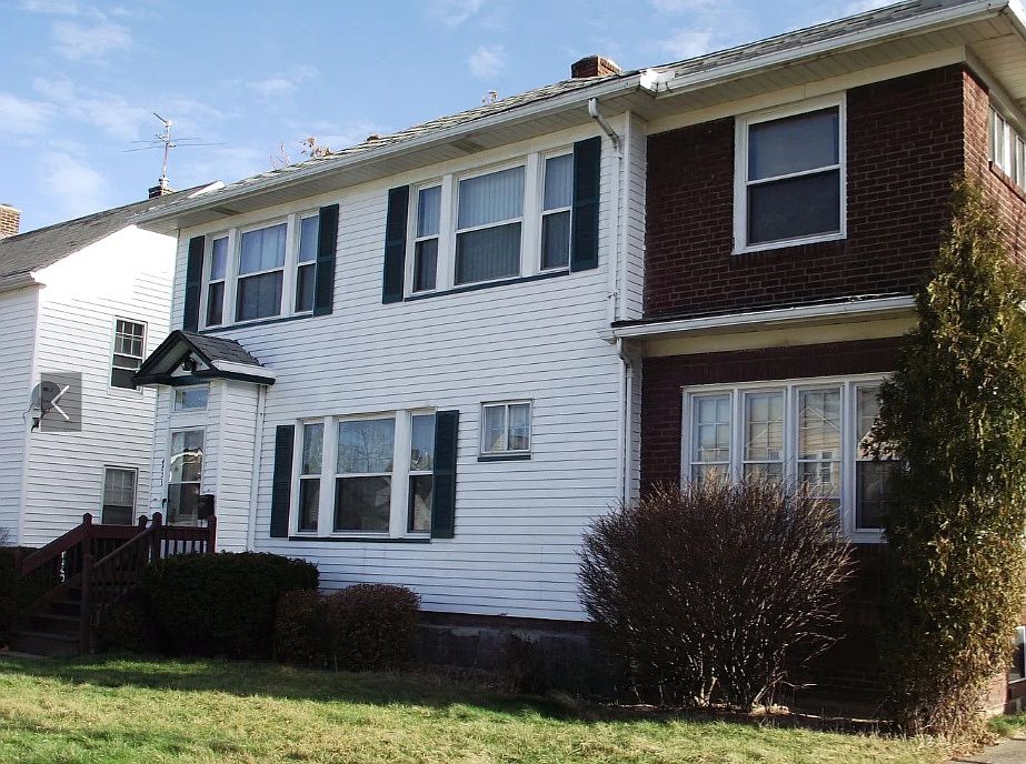 1st image of 4859 E 97th St #2