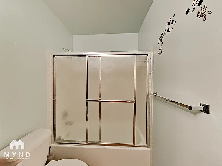 2402 S Gray Dr — Photo 23