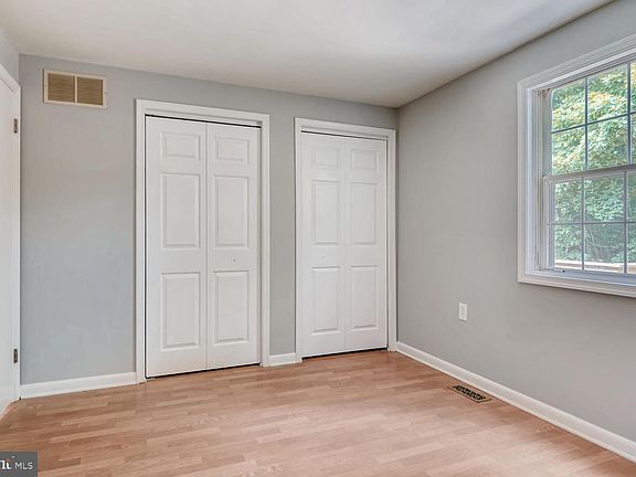 5th image of 1500 Hickory Wood Dr