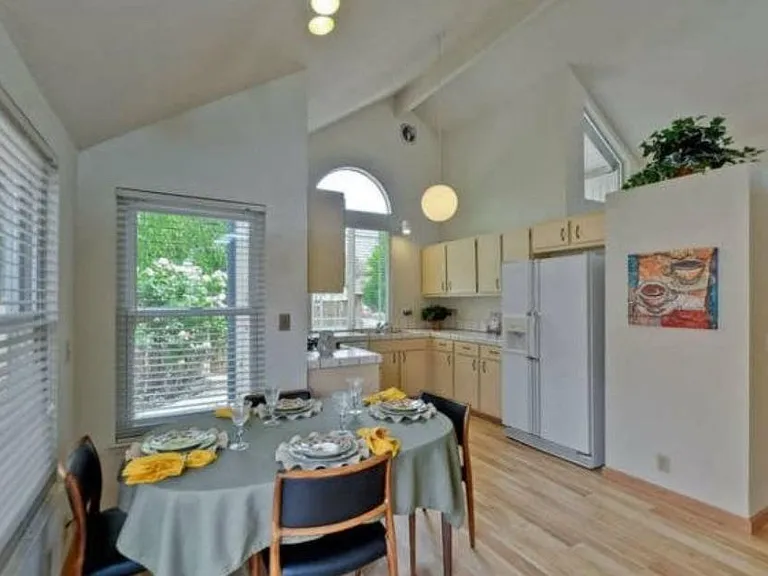 1719 Silver Glen Ct — Photo 13