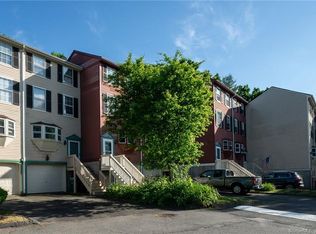 190 Rising Trail Dr #190, Middletown, CT 06457