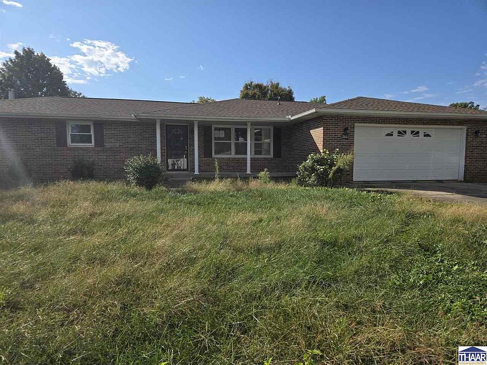1st image of 2861 E Colonial Ave
