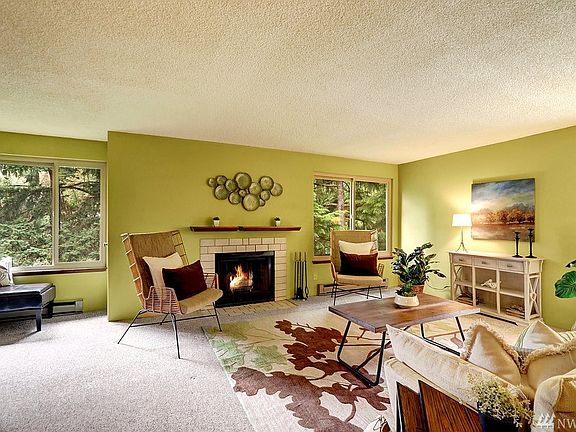 3rd image of 9508 Ravenna Ave NE APT 307
