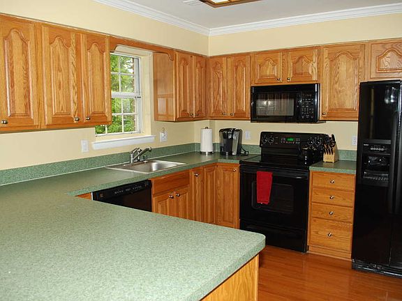 3rd image of 5542 Paxford Ct