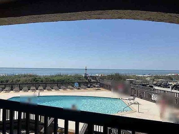5th image of 100 Lands End Blvd APT 104