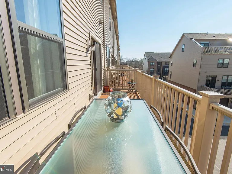 20523 Milbridge Ter — Photo 24