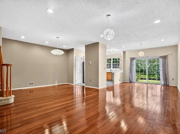 57 Hancock Dr, Morristown, NJ 07960