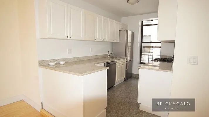 Rented by BRICK & GALO REALTY CORP | media 4