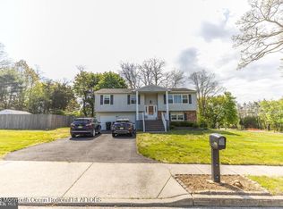 600 Sunshine Ct, Brick, NJ 08724