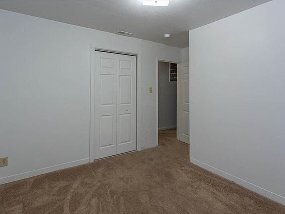 4th image of 1317 Farley Dr
