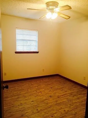 1540 Queens Dr — Photo 16