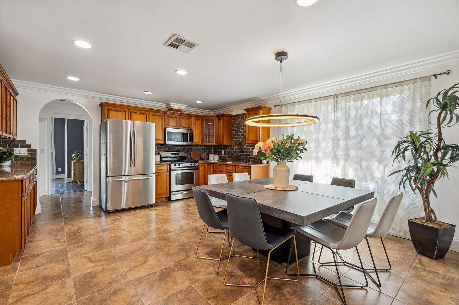 7528 Sycamore Dr, Citrus Heights, CA 95610 | Zillow