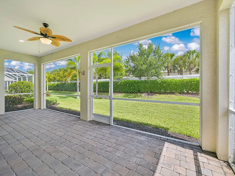 10530 Otter Key Ln — Photo 6