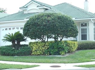 347 Foxhill Dr, Debary, FL 32713