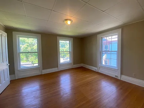 1146 State St #UPPER — Photo 14
