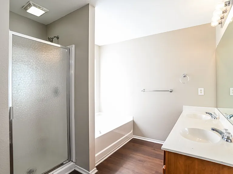 8210 Ainsworth St — Photo 12
