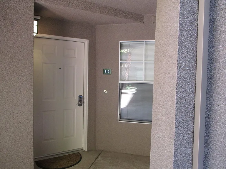 200 Caldecott Ln #113 — Photo 23