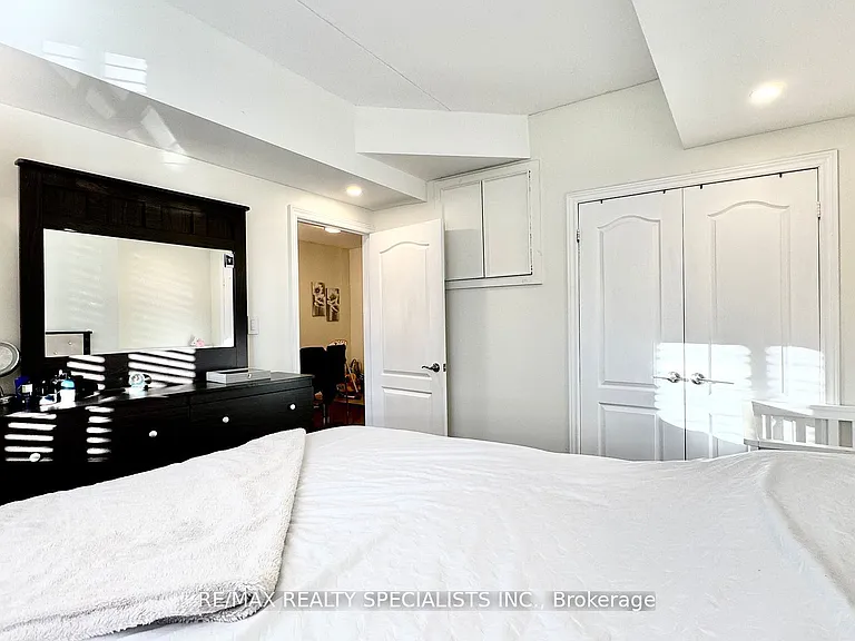 4016 Kilmer Dr #112 — Photo 33