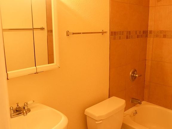 5th image of 8213 Marquette Ave NE #B