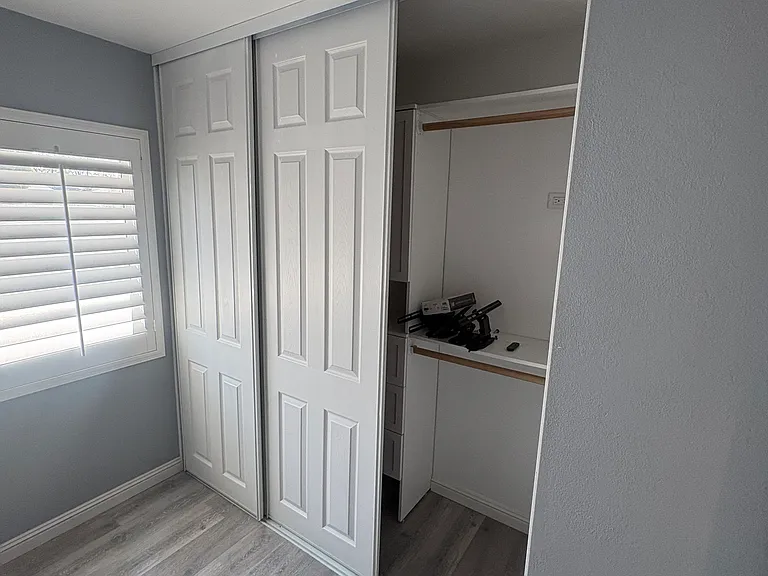 23469 Cambridge Rd — Photo 15